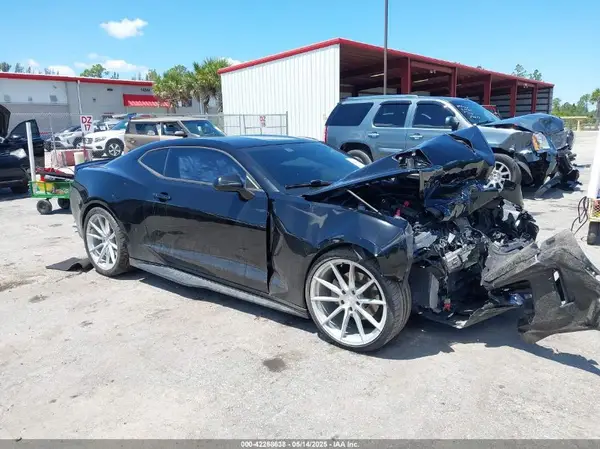 1G1FB1RX8J0184852 2018 CHEVROLET CAMARO - Image 1