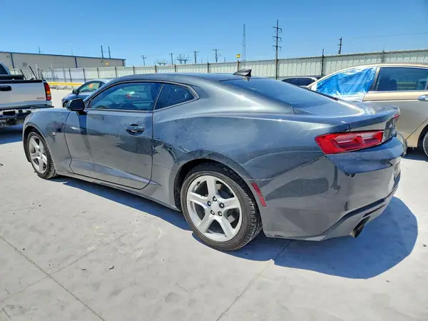 1G1FB1RX8J0188674 2018 CHEVROLET CAMARO - Image 2