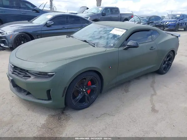 1G1FB1RX8K0124670 2019 CHEVROLET CAMARO - Image 2