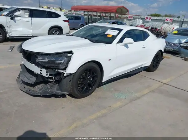 1G1FB1RX8P0147356 2023 CHEVROLET CAMARO - Image 2