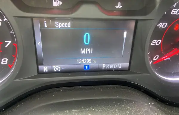 1G1FB1RX9J0101073 2018 CHEVROLET CAMARO - Image 8