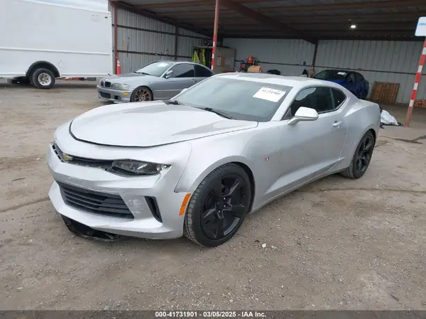 1G1FB1RXXH0142127 2017 CHEVROLET CAMARO - Image 2