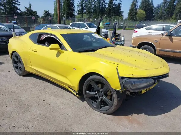 1G1FB1RXXH0212421 2017 CHEVROLET CAMARO - Image 1