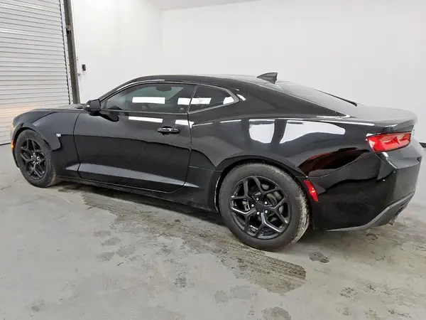 1G1FB1RXXJ0104760 2018 CHEVROLET CAMARO - Image 2
