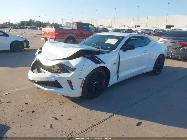 1G1FB1RXXJ0124989 2018 CHEVROLET CAMARO - Image 2