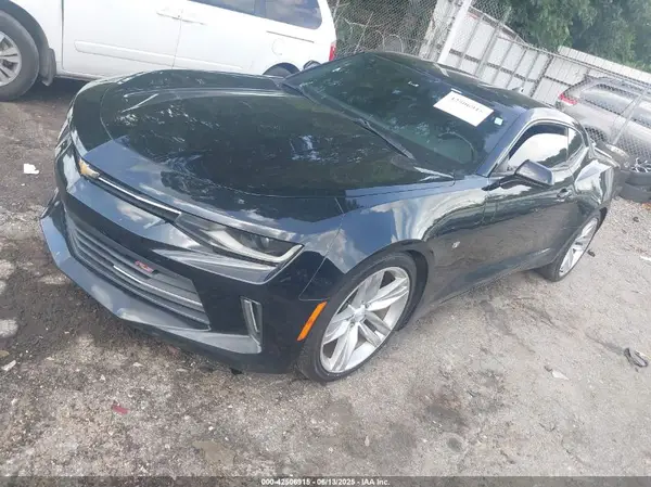 1G1FB1RXXJ0142215 2018 CHEVROLET CAMARO - Image 2