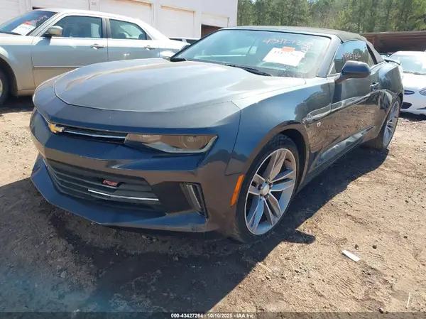 1G1FB3DS0J0127861 2018 CHEVROLET CAMARO - Image 2