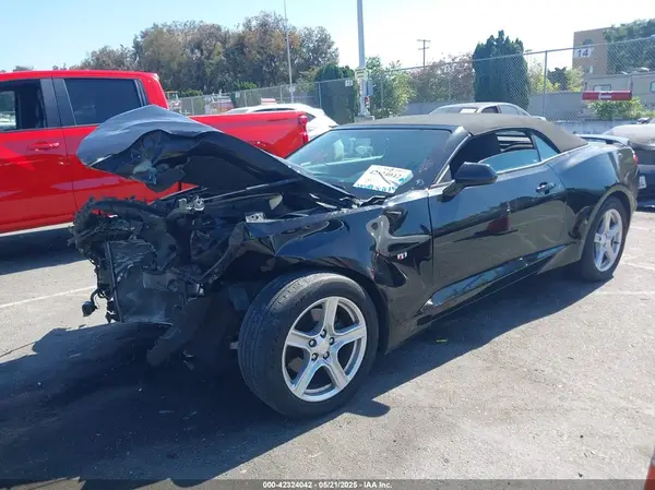 1G1FB3DS0K0153684 2019 CHEVROLET CAMARO - Image 2