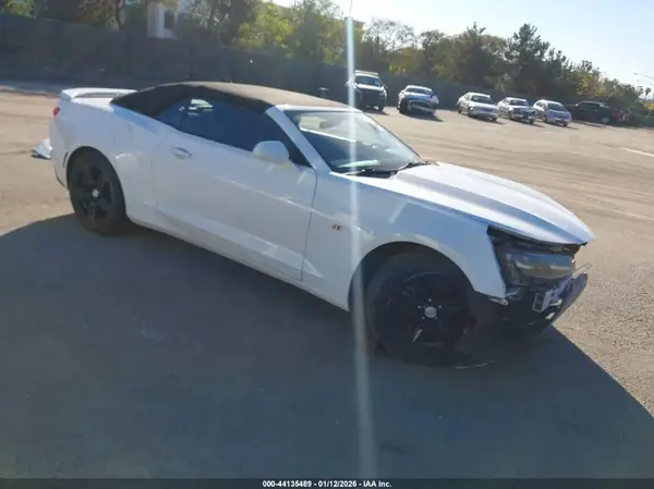 1G1FB3DS0L0110657 2020 CHEVROLET CAMARO - Image 1