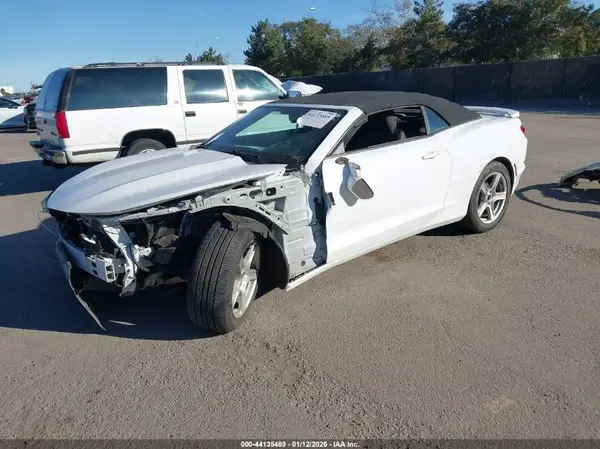 1G1FB3DS0L0110657 2020 CHEVROLET CAMARO - Image 2