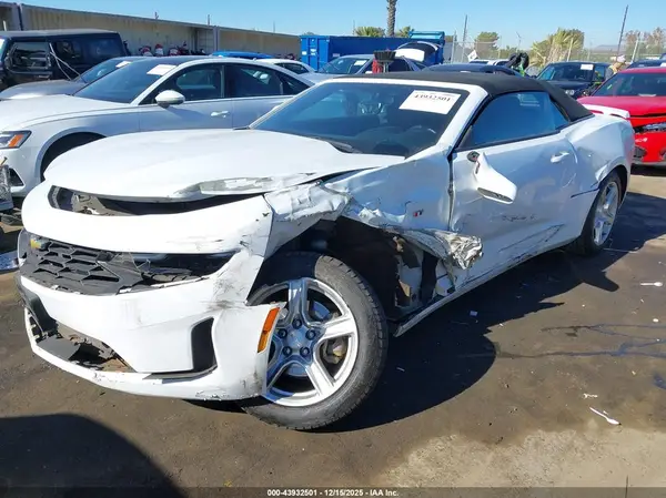 1G1FB3DS0L0114756 2020 CHEVROLET CAMARO - Image 2