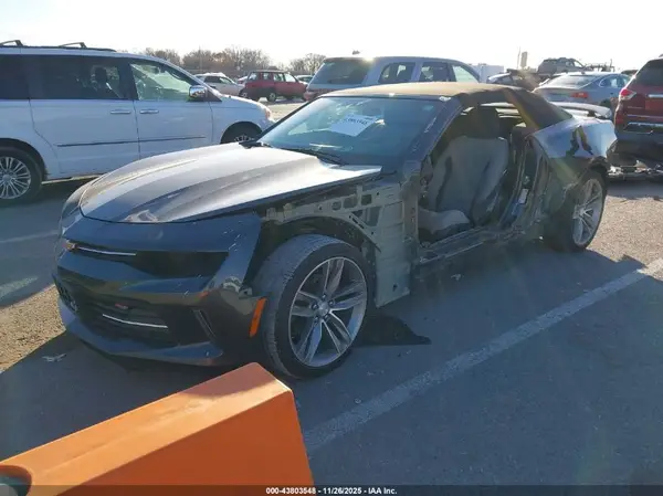 1G1FB3DS1J0151229 2018 CHEVROLET CAMARO - Image 2