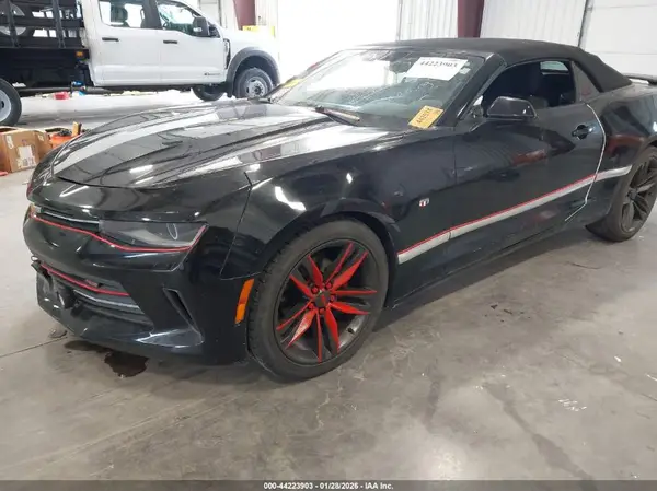 1G1FB3DS2H0141593 2017 CHEVROLET CAMARO - Image 2