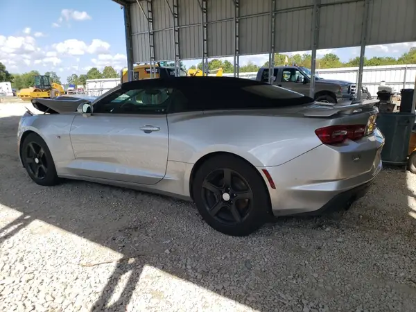1G1FB3DS2K0117415 2019 CHEVROLET CAMARO - Image 2