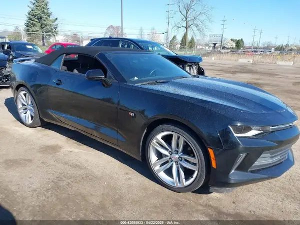 1G1FB3DS4H0104660 2017 CHEVROLET CAMARO - Image 1