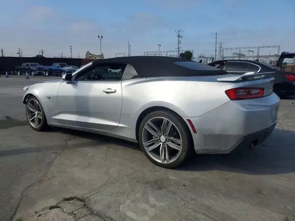 1G1FB3DS4J0128561 2018 CHEVROLET CAMARO - Image 2
