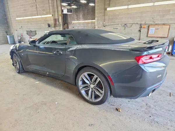 1G1FB3DS4J0151077 2018 CHEVROLET CAMARO - Image 2