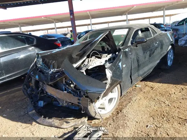 1G1FB3DS5J0108772 2018 CHEVROLET CAMARO - Image 2