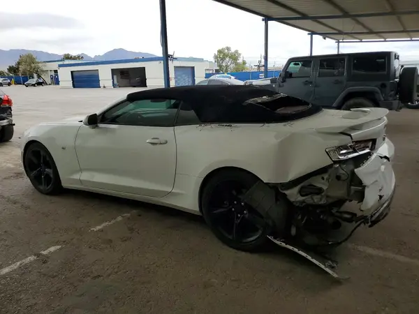 1G1FB3DS5J0143523 2018 CHEVROLET CAMARO - Image 2