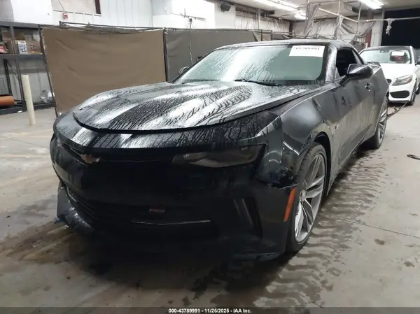 1G1FB3DS5J0143747 2018 CHEVROLET CAMARO - Image 2