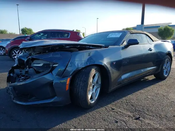 1G1FB3DS5K0142535 2019 CHEVROLET CAMARO - Image 2