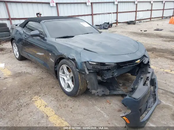 1G1FB3DS5L0105826 2020 CHEVROLET CAMARO - Image 1