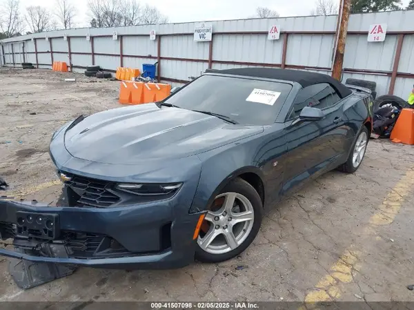 1G1FB3DS5L0105826 2020 CHEVROLET CAMARO - Image 2