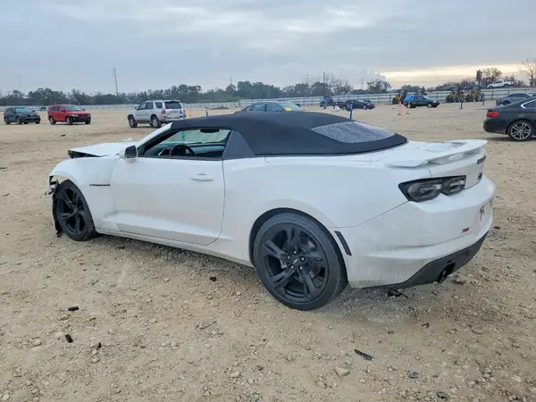 1G1FB3DS6K0129941 2019 CHEVROLET CAMARO - Image 2