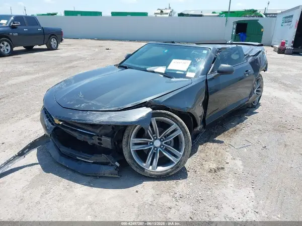 1G1FB3DS7H0209001 2017 CHEVROLET CAMARO - Image 2