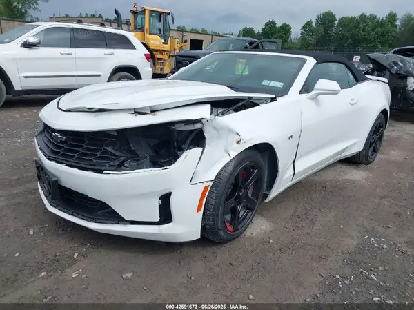 1G1FB3DS7L0113670 2020 CHEVROLET CAMARO - Image 2