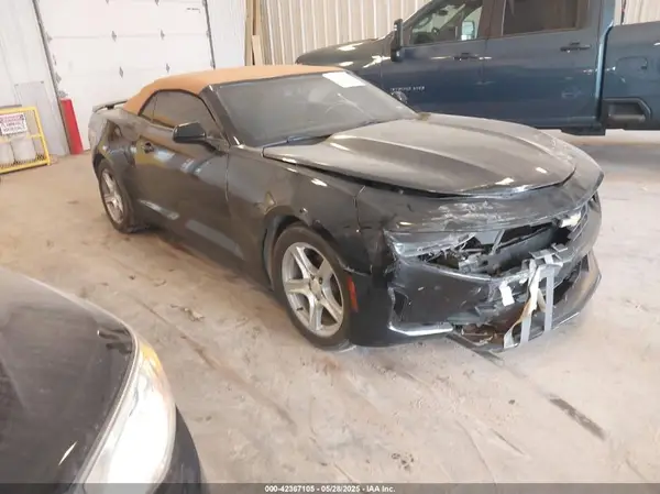 1G1FB3DS8K0109447 2019 CHEVROLET CAMARO - Image 1
