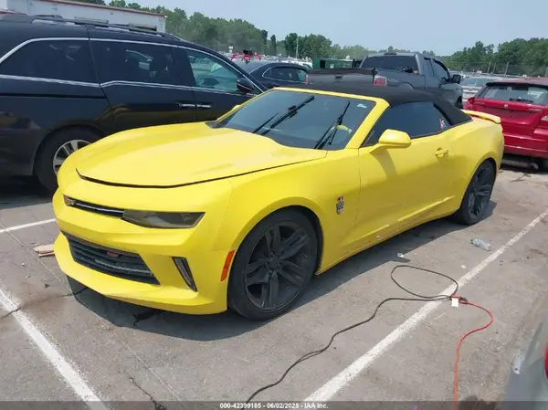 1G1FB3DS9J0132900 2018 CHEVROLET CAMARO - Image 2