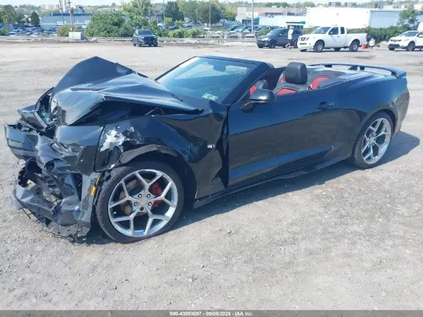1G1FB3DSXJ0130427 2018 CHEVROLET CAMARO - Image 2