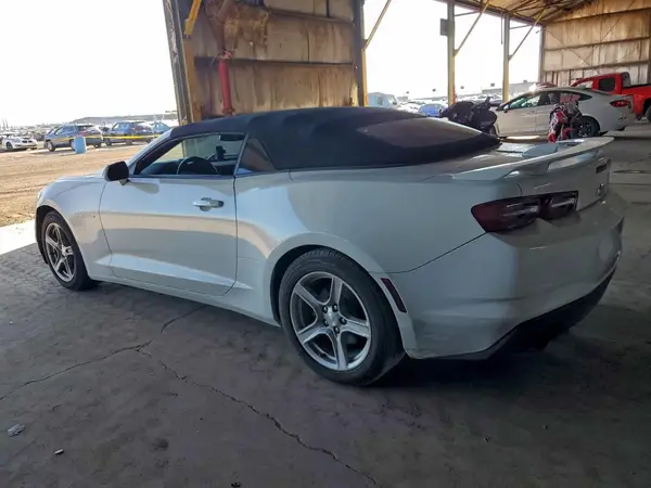 1G1FB3DSXK0138402 2019 CHEVROLET CAMARO - Image 2