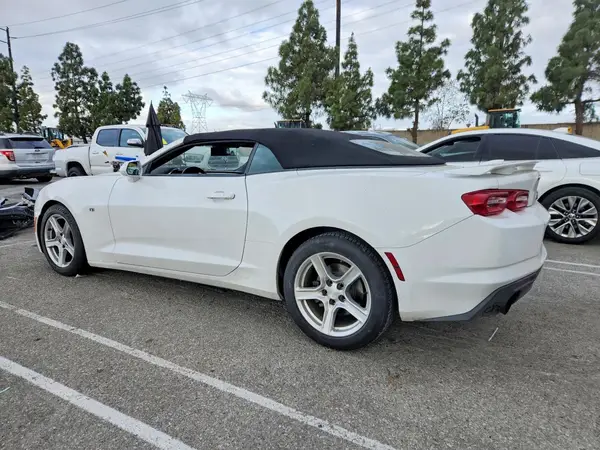 1G1FB3DX0K0132281 2019 CHEVROLET CAMARO - Image 2