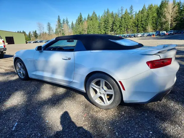 1G1FB3DX2H0130802 2017 CHEVROLET CAMARO - Image 2