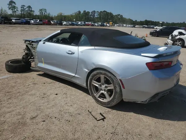 1G1FB3DX2J0130563 2018 CHEVROLET CAMARO - Image 2