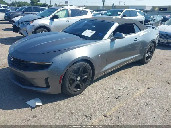 1G1FB3DX2K0143041 2019 CHEVROLET CAMARO - Image 2