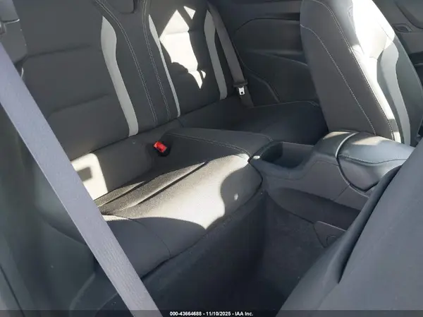 1G1FB3DX5H0111466 2017 CHEVROLET CAMARO - Image 8