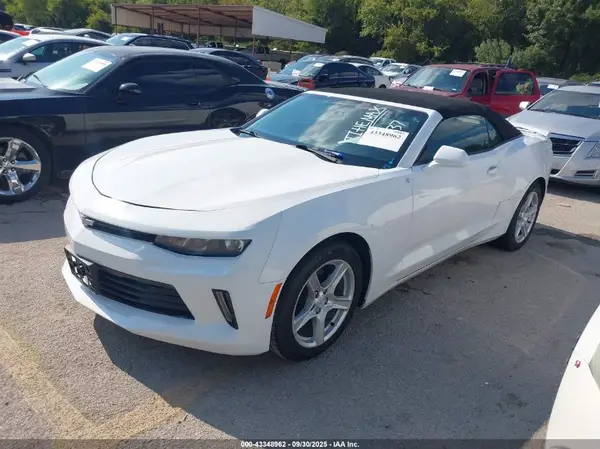 1G1FB3DX5J0111537 2018 CHEVROLET CAMARO - Image 2