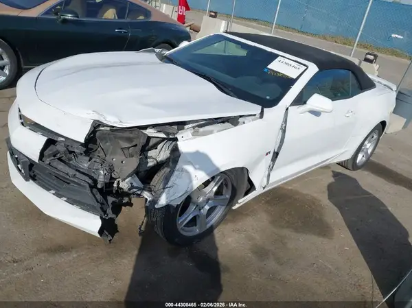 1G1FB3DX5J0118228 2018 CHEVROLET CAMARO - Image 2
