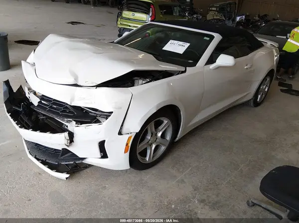 1G1FB3DX5L0117938 2020 CHEVROLET CAMARO - Image 2