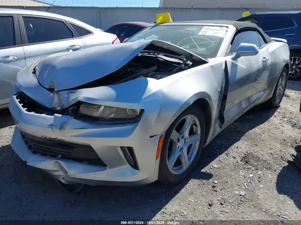 1G1FB3DX8J0124556 2018 CHEVROLET CAMARO - Image 2