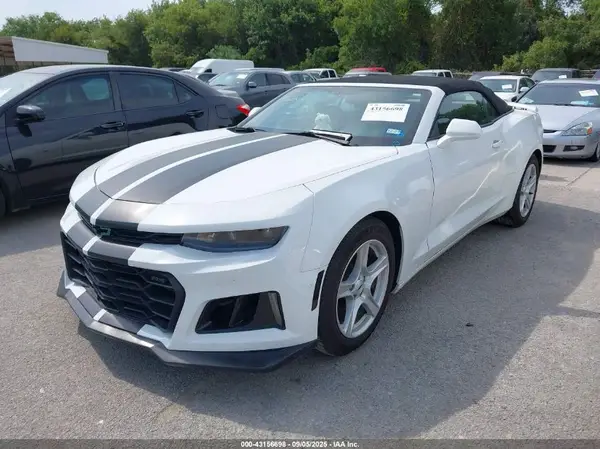 1G1FB3DX8J0132592 2018 CHEVROLET CAMARO - Image 2