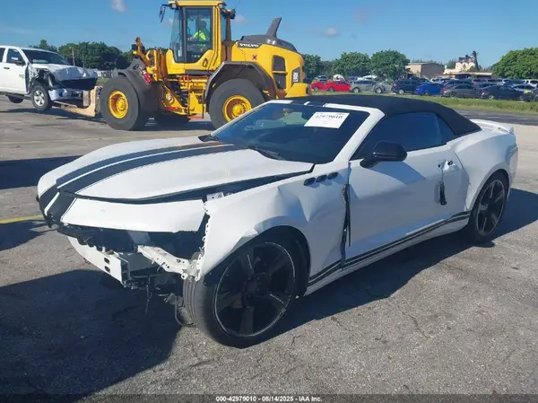 1G1FB3DX9J0131564 2018 CHEVROLET CAMARO - Image 2