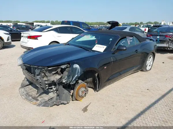 1G1FB3DX9J0151667 2018 CHEVROLET CAMARO - Image 2