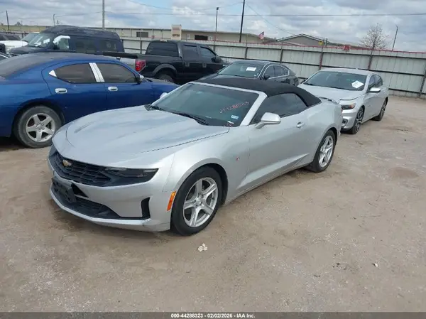 1G1FB3DXXK0115617 2019 CHEVROLET CAMARO - Image 2
