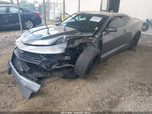 1G1FC1RS5K0151813 2019 CHEVROLET CAMARO - Image 2