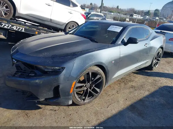 1G1FC1RSXK0135655 2019 CHEVROLET CAMARO - Image 2