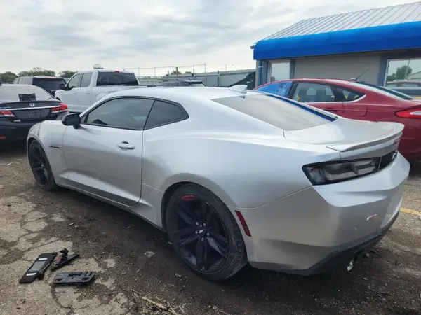 1G1FD1RS0J0157417 2018 CHEVROLET CAMARO - Image 2
